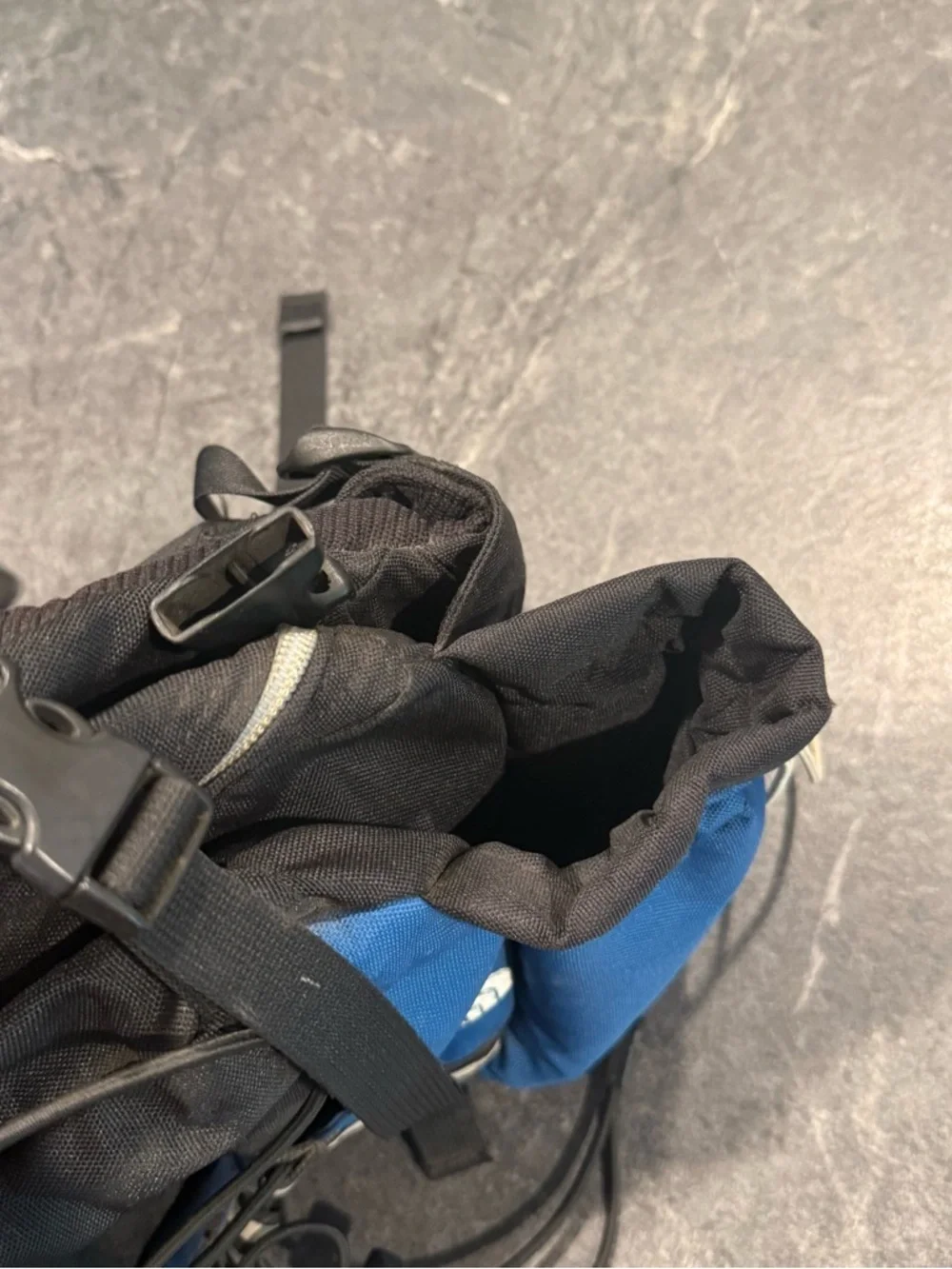 The North Face vintage lumbar hiking pack bag blue large pockets outdoor fanny